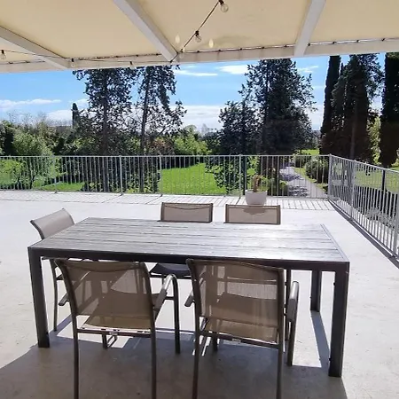 Country Esmera Apartman Desenzano del Garda
